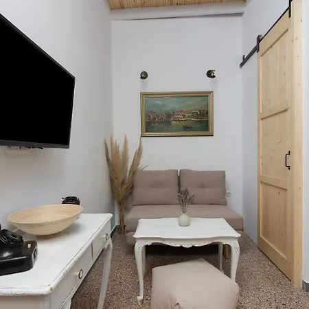 Vintage Loft α In Monastiraki * Athens